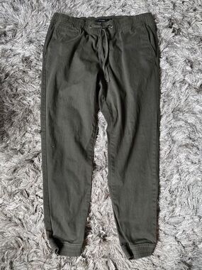 TAHARI  Olive Green Jogger Pants